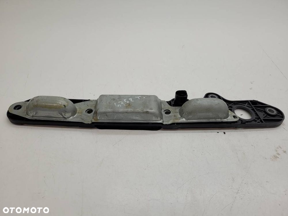 KLAMKA TYLNEJ KLAPY LISTWA LAMPKI VW TOURAN I 1T0827574H - 5