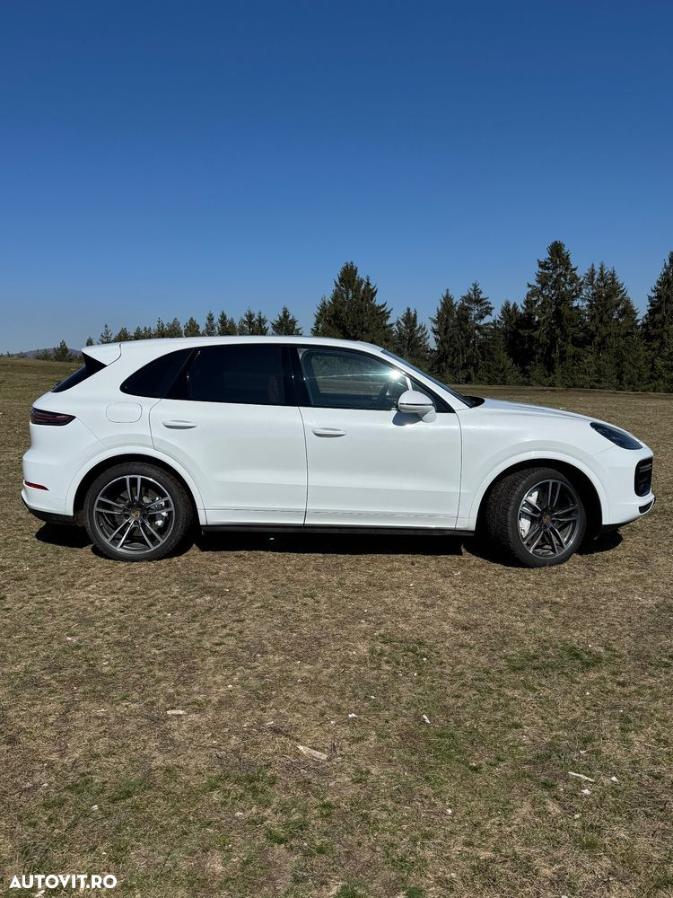 Porsche Cayenne Turbo Tiptronic S - 8