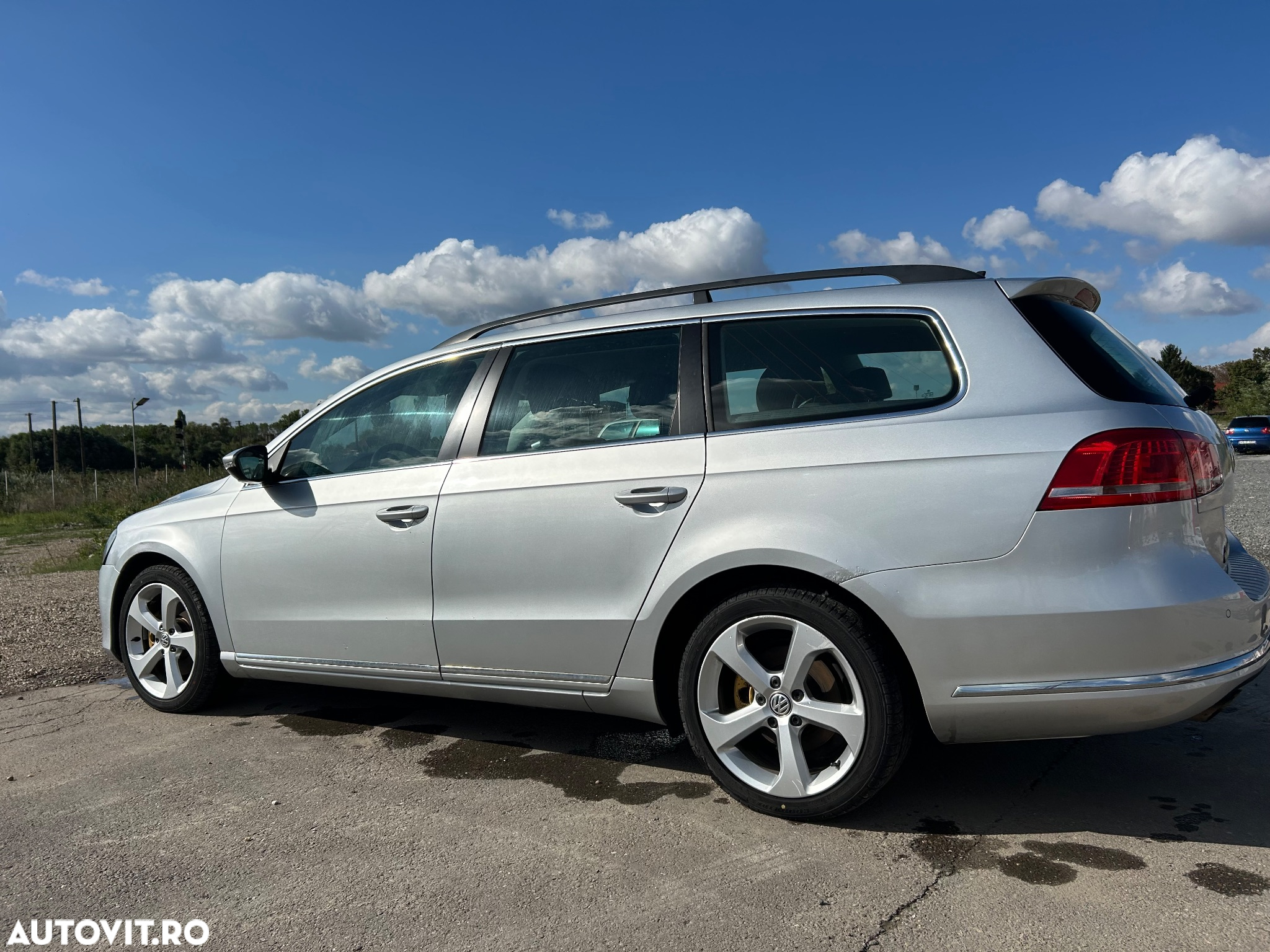 Volkswagen Passat Variant 2.0 Blue TDI DSG SCR Comfortline - 34