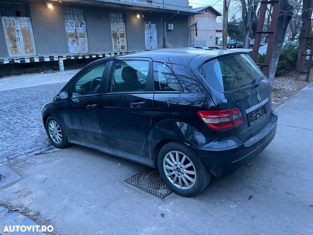 Dezmembrez Mercedes Benz B180 B200 cdi cutie automata negru 2006 - 3