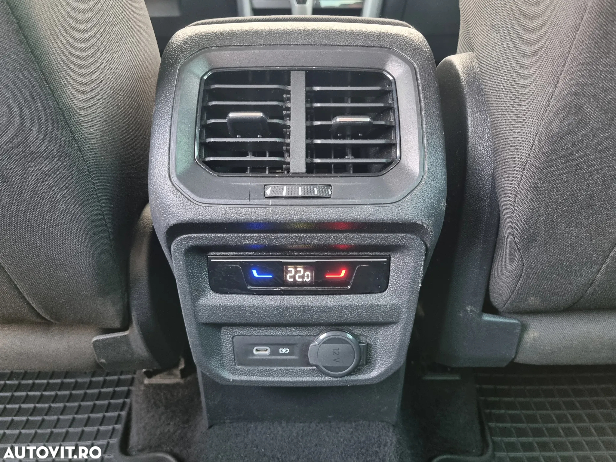 Volkswagen Tiguan 2.0 TDI SCR DSG Life - 31