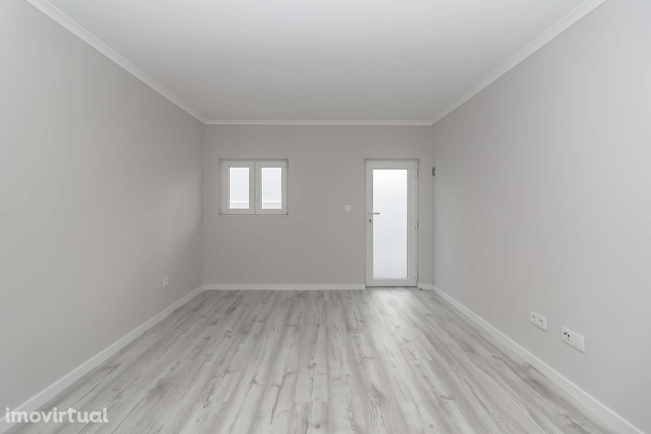 Arrendo Apartamento T2 remodelado- Casal do Marco, Paio Pires – 800Eur - Grande imagem: 4/14