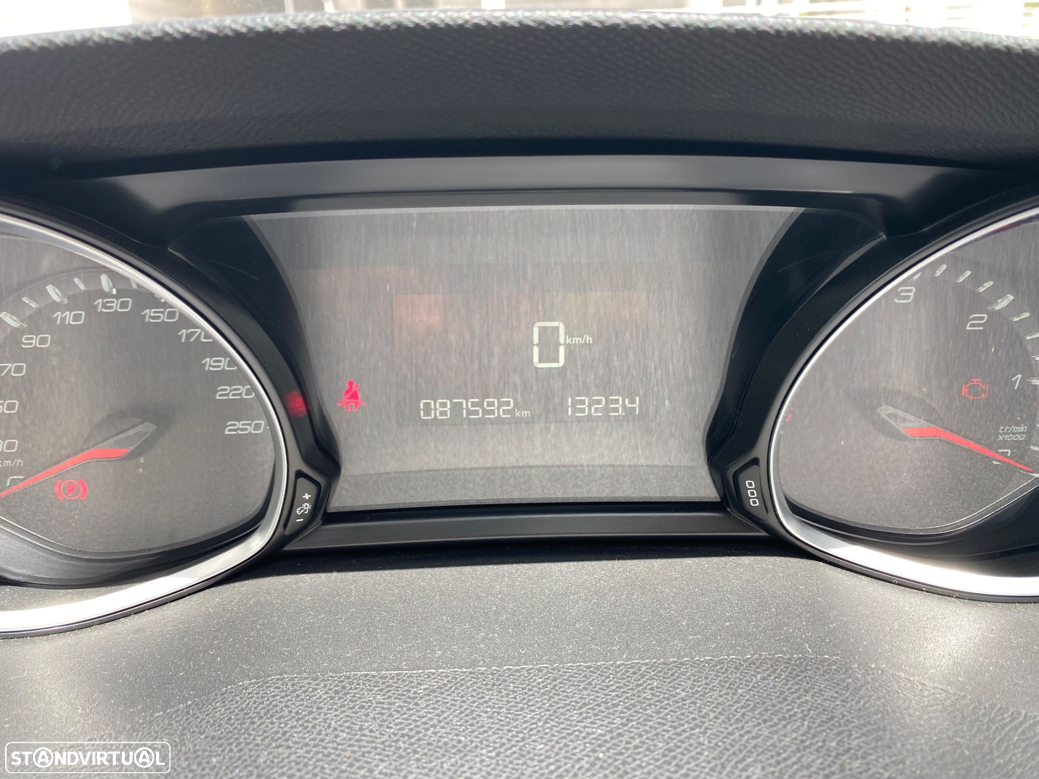 Peugeot 308 1.5 BlueHDi Active - 13