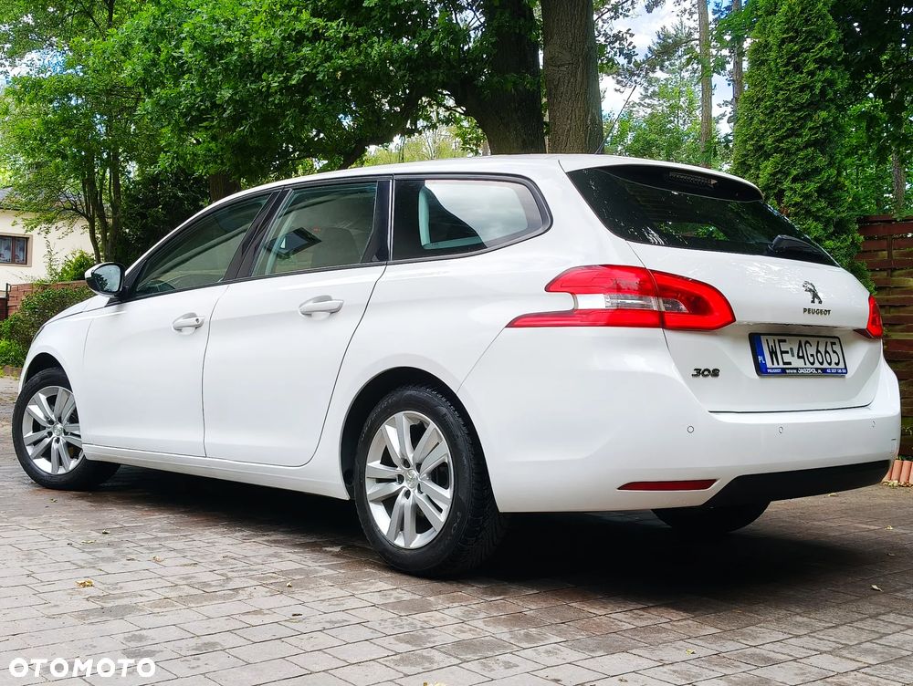 Peugeot 308 1.5 BlueHDi Active Pack Business S&S EAT8 - 4