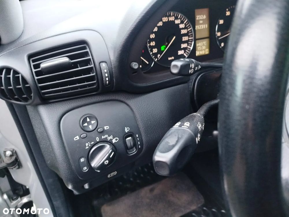 Mercedes-Benz Klasa C 180 Kompressor Automatik Avantgarde - 23