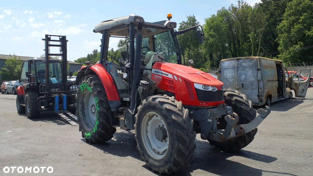 Massey Ferguson 5612