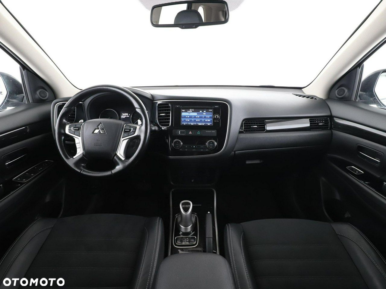 Mitsubishi Outlander - 15