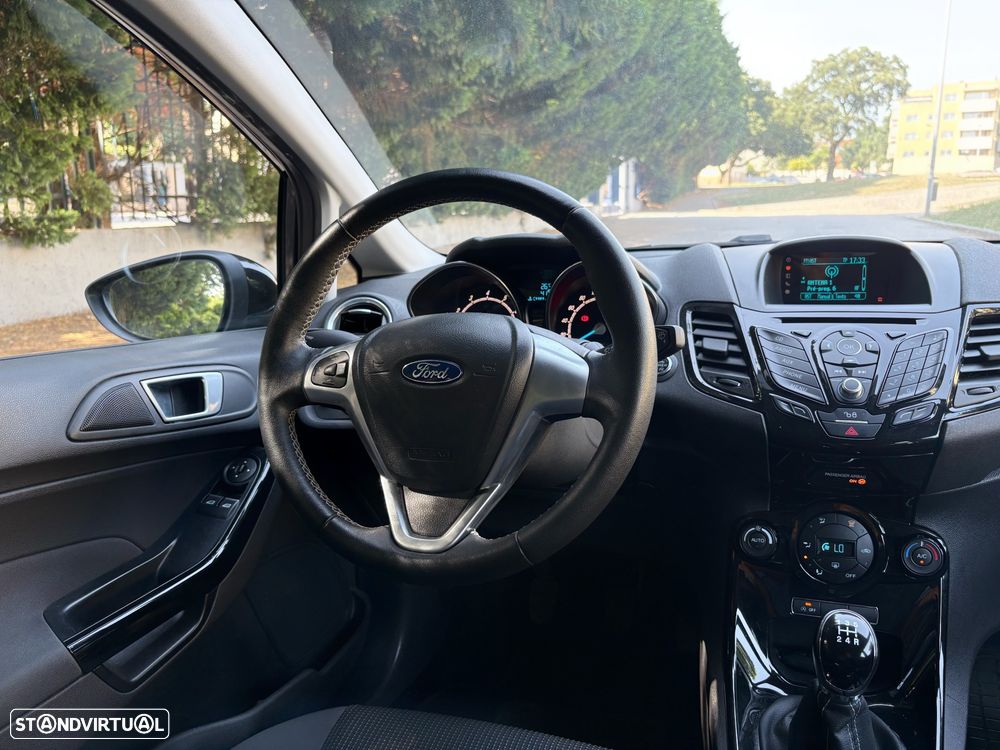 Ford Fiesta 1.0 T EcoBoost Titanium - 22