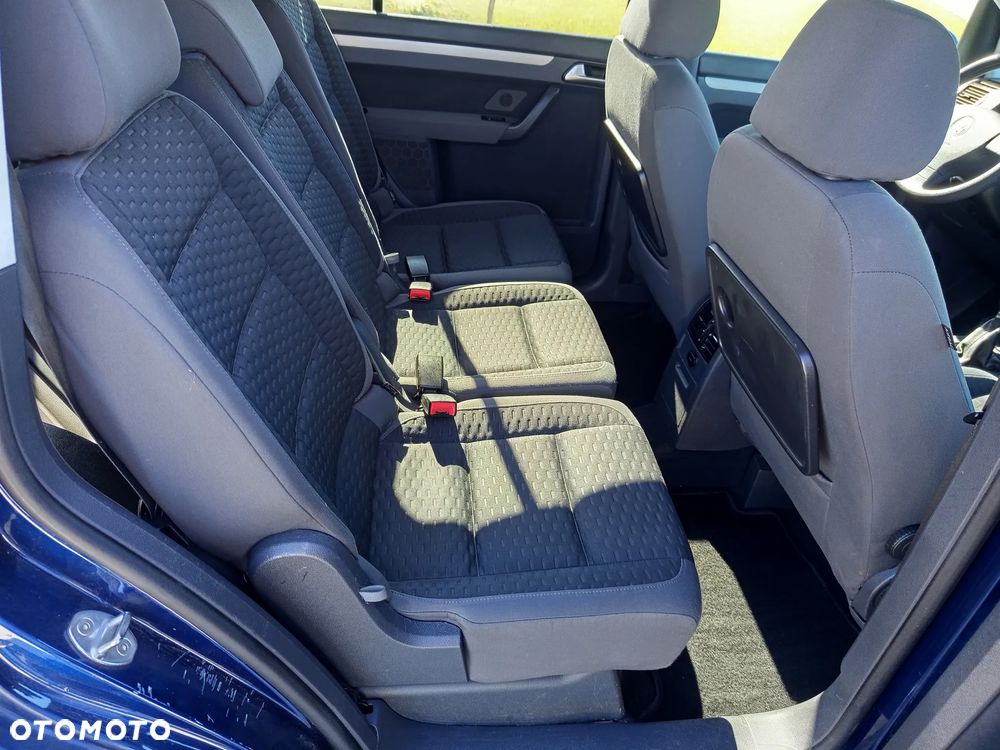 Volkswagen Touran 1.4 TSI STYLE - 11