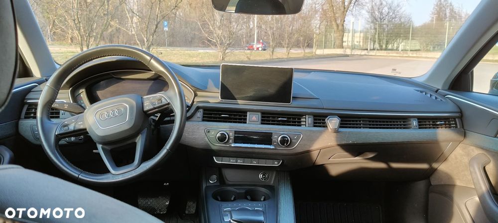 Audi A4 Limousine - 14