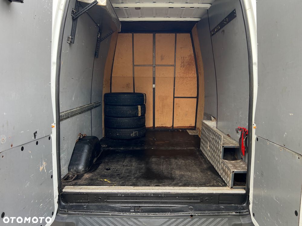 Ford Ford Transit Furgon Brygadowy 6 os. 4x4 L3H3 2.2 TDCI 125KM HAK 4x4 - 26