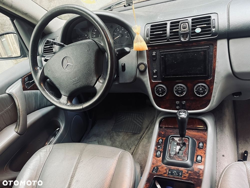 Mercedes-Benz ML - 2