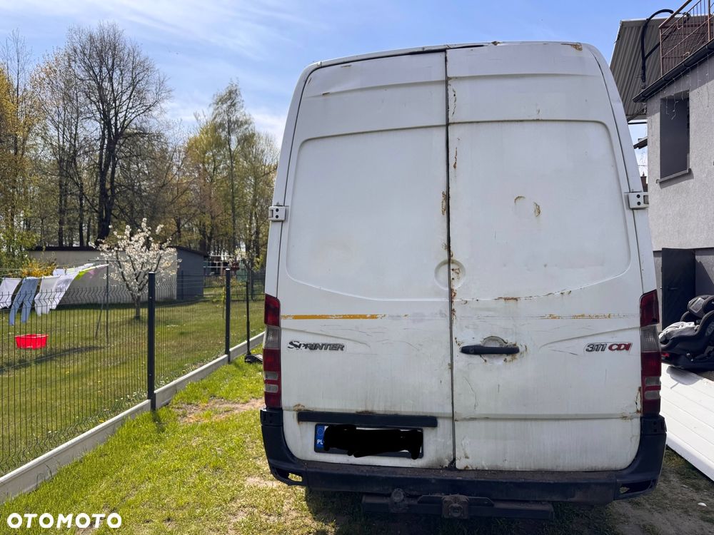 Mercedes-Benz Sprinter 906 - 8