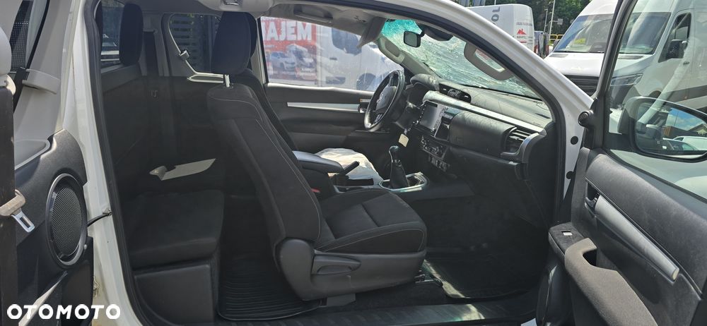 Toyota Hilux 4x4 Extra Cab Duty Comfort - 24