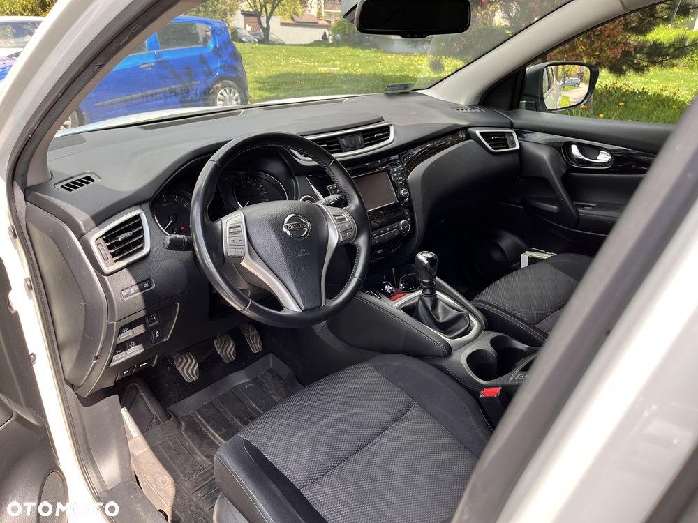 Nissan Qashqai 1.2 DIG-T N-Connecta - 6