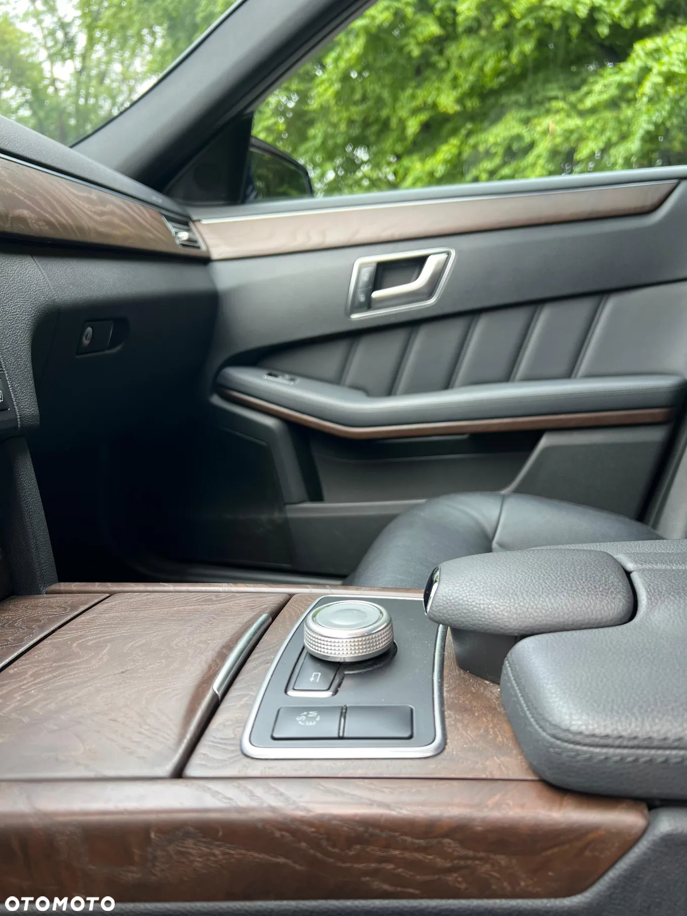 Mercedes-Benz Klasa E 350 T CDI DPF 4Matic BlueEFFICIENCY 7G-TRONIC Avantgarde - 21