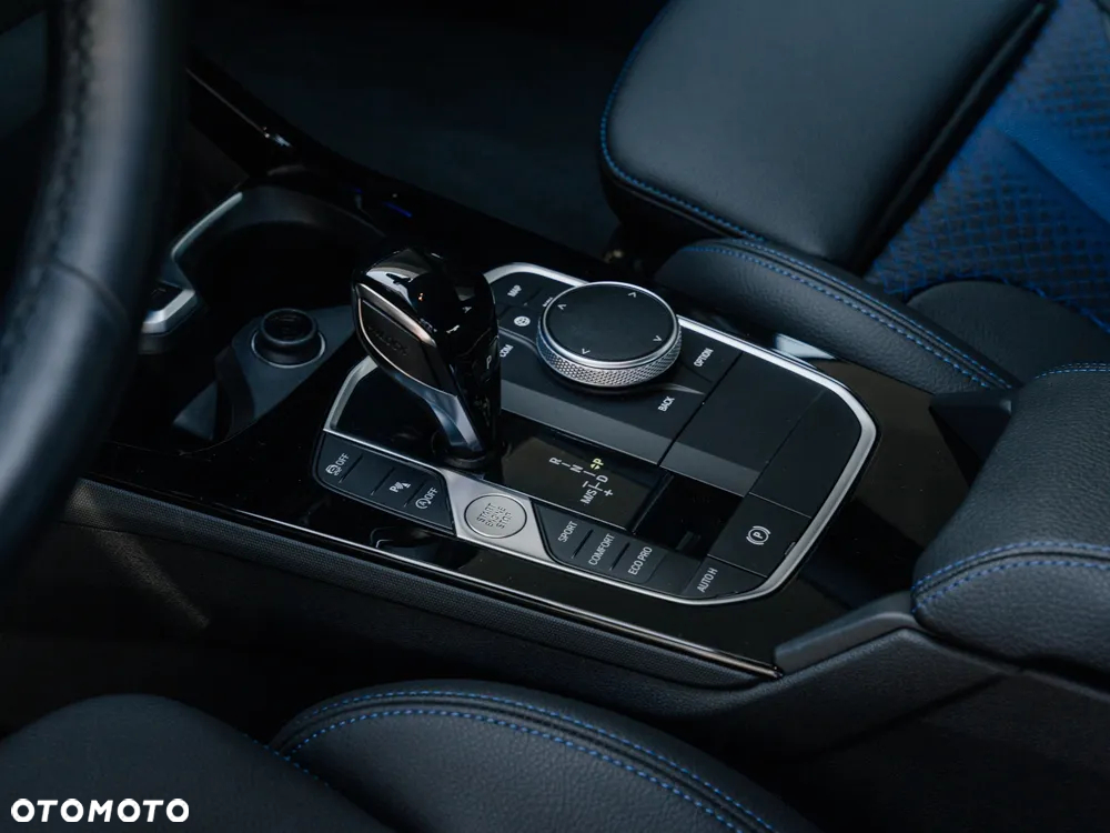 BMW Seria 2 218i M Sport - 8