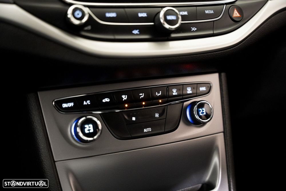 Opel Astra Sports Tourer 1.6 CDTi Executive S/S - 8