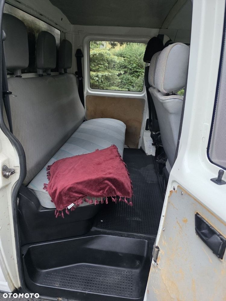 Volkswagen Transporter - 5