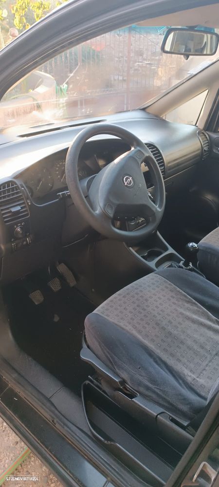 Opel Zafira - 4