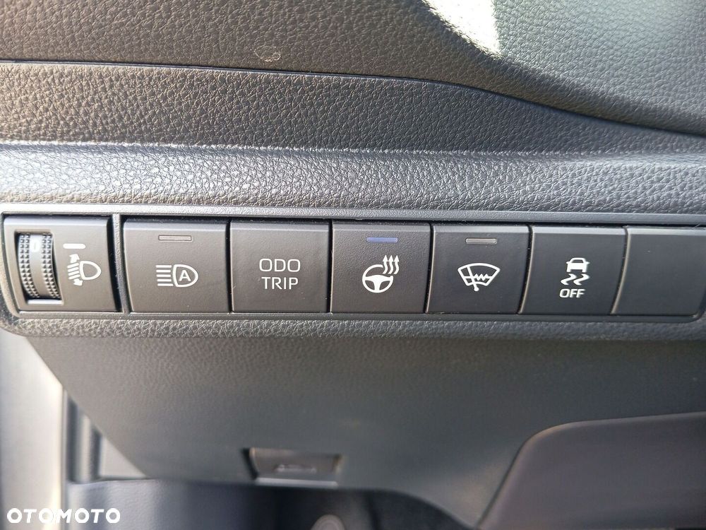 Toyota Corolla 1.8 Hybrid Comfort - 19