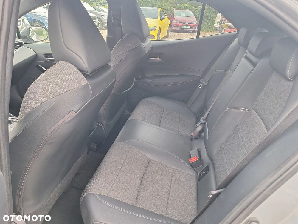 Toyota Corolla - 7