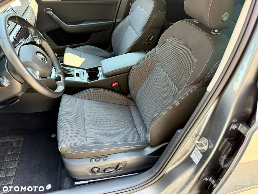 Skoda Superb 2.0 TDI SCR Style DSG - 24