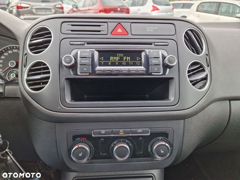 Volkswagen Golf Plus 1.2 TSI DSG Comfortline - 11