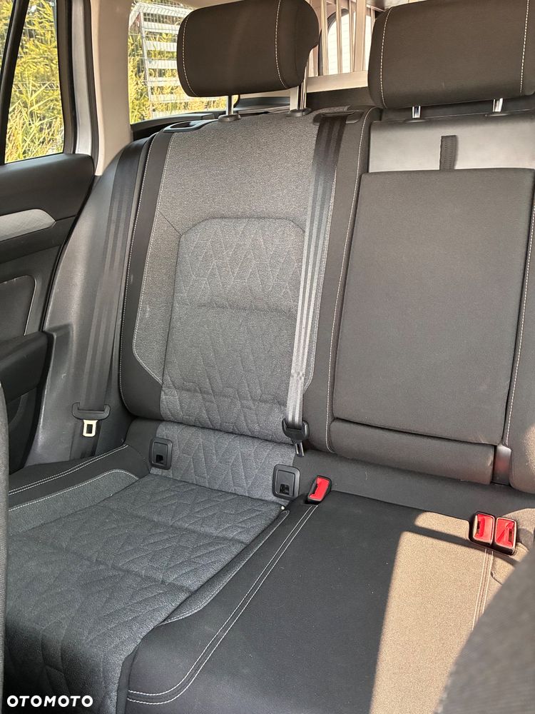 Volkswagen Passat 1.5 TSI EVO Business - 10