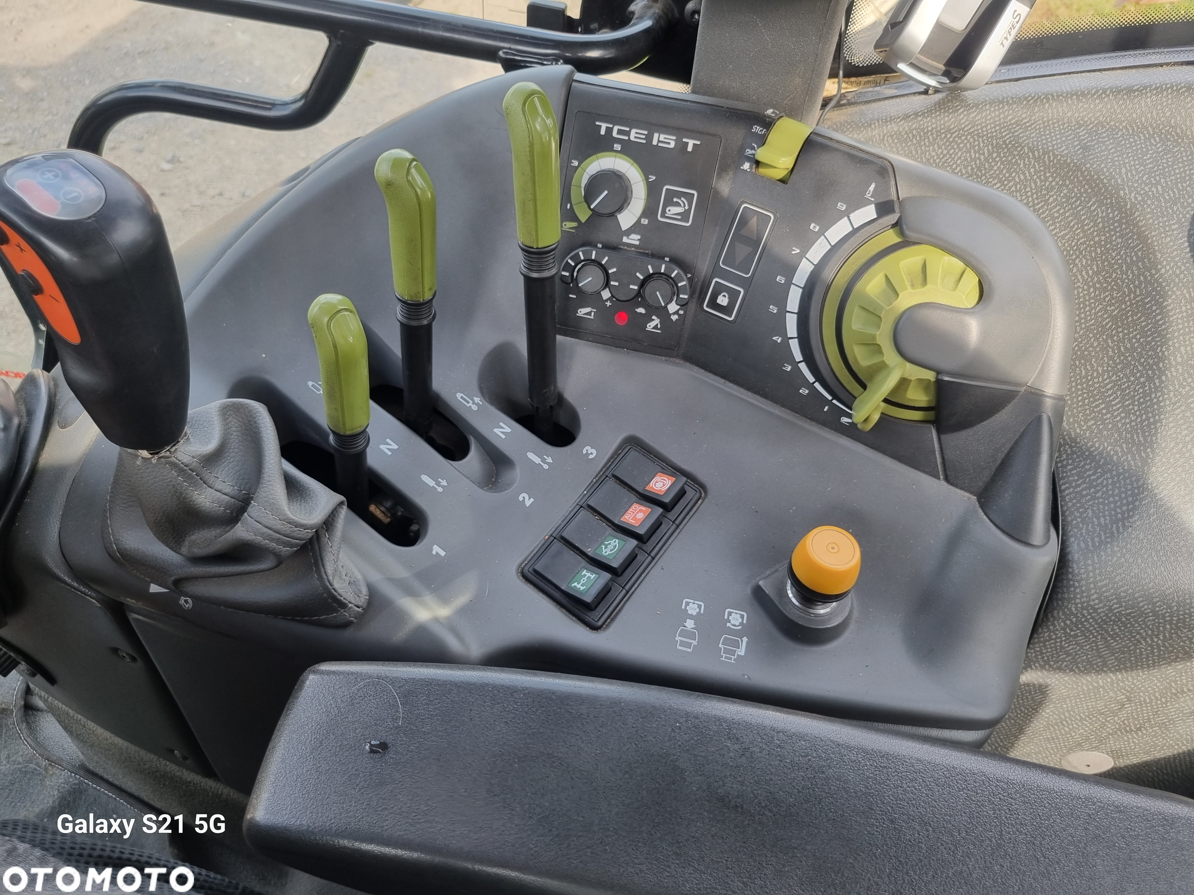 Claas Arion - 8