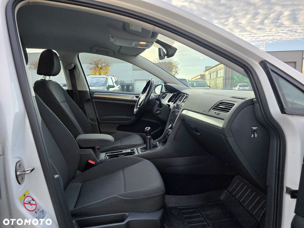 Volkswagen Golf VII 1.6 TDI BMT Trendline - 8