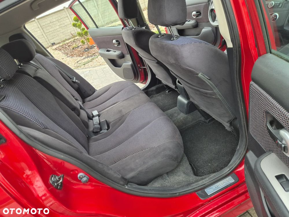 Nissan Tiida - 23