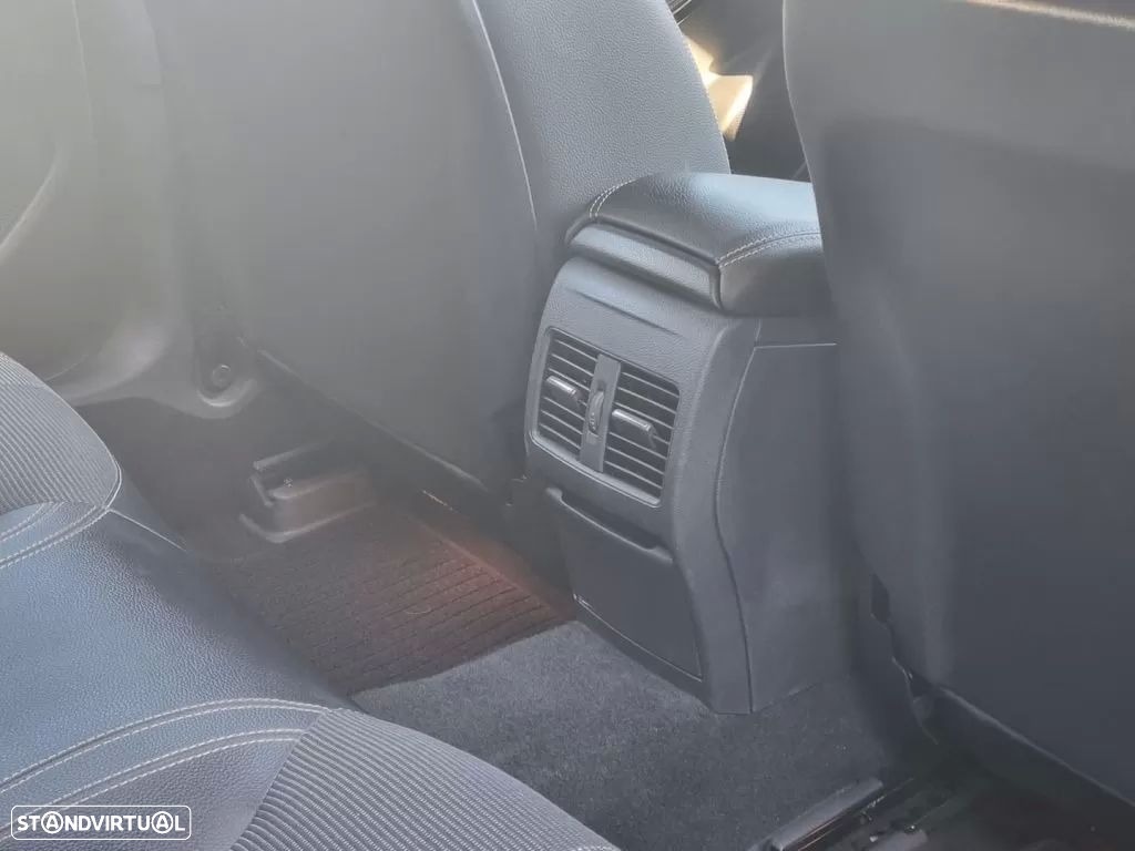 Mercedes-Benz CLA 220 d Aut. - 20