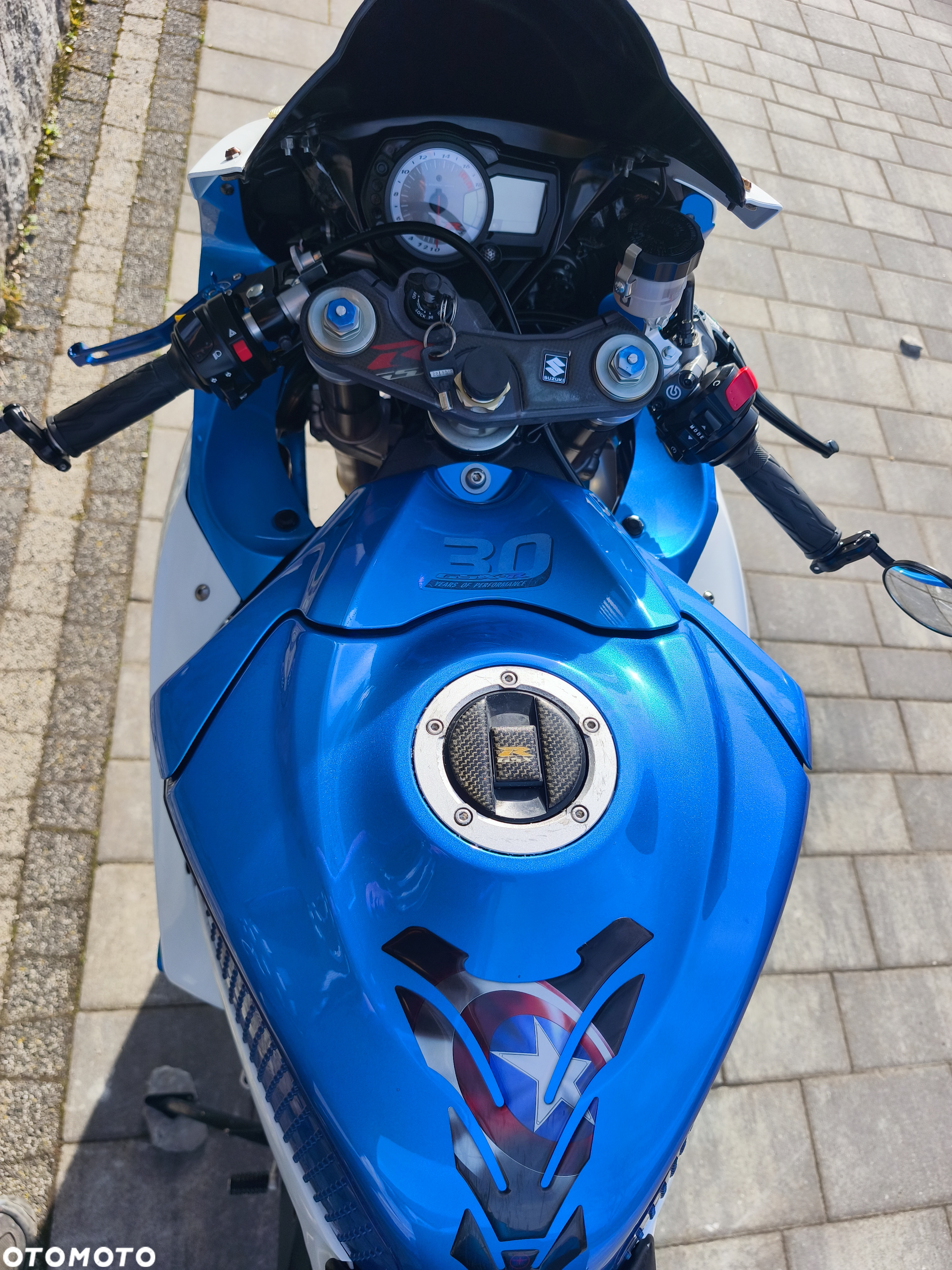 Suzuki GSX-R - 10