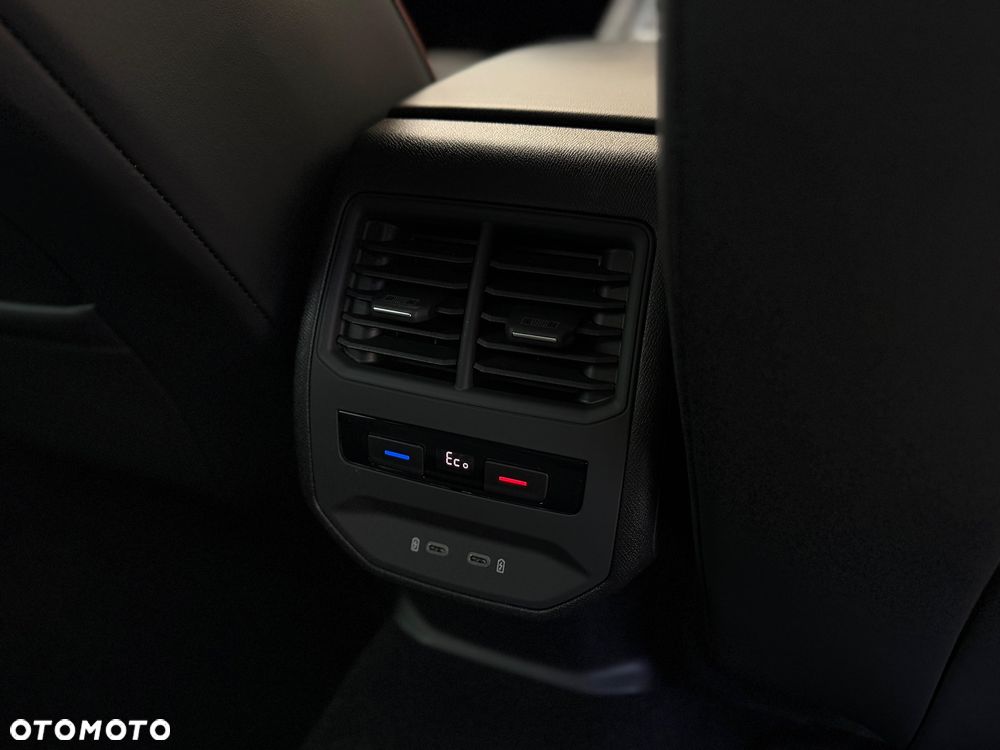 Seat Leon 1.5 e-Hybrid DSG FR - 27