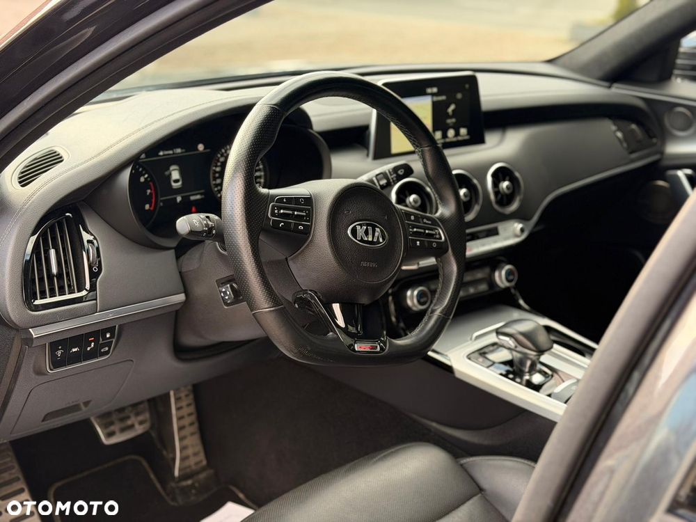 Kia Stinger 2.0 T-GDI GT Line - 17