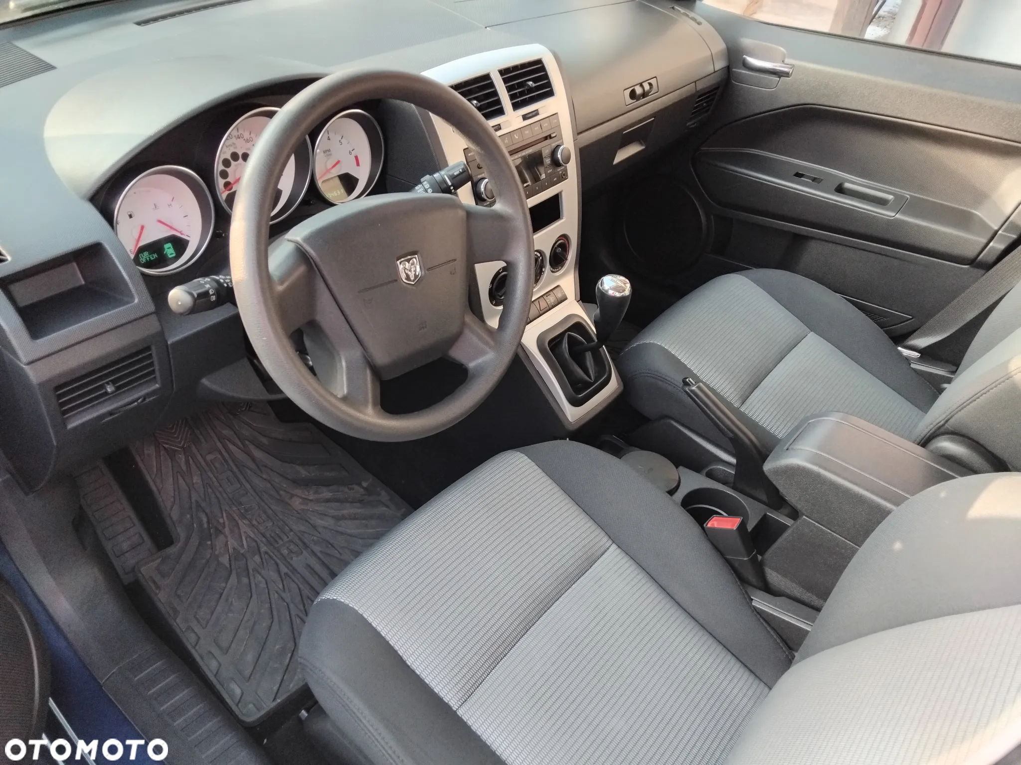 Dodge Caliber 1.8 SXT - 16