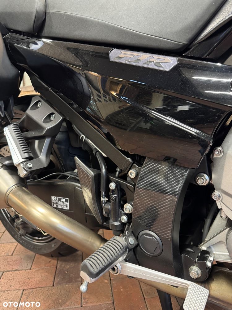 Yamaha FJR - 36
