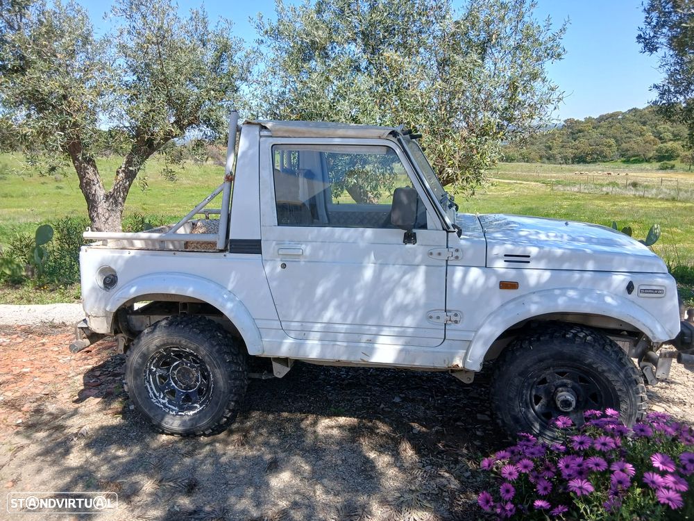 Suzuki Samurai - 1