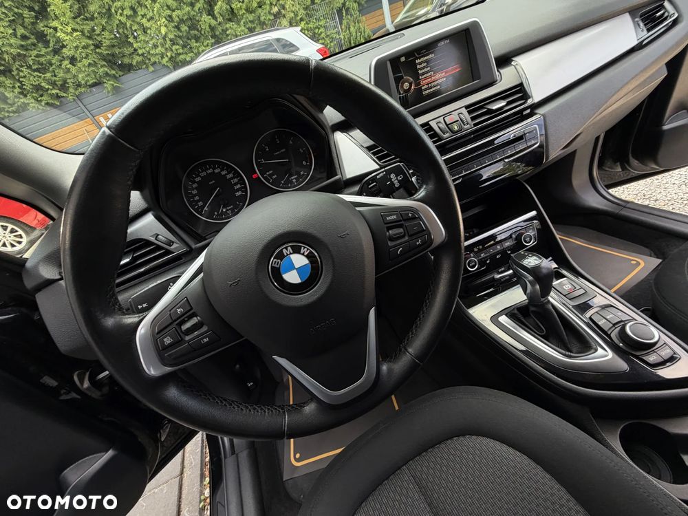 BMW Seria 2 218d Sport-Aut Advantage - 29