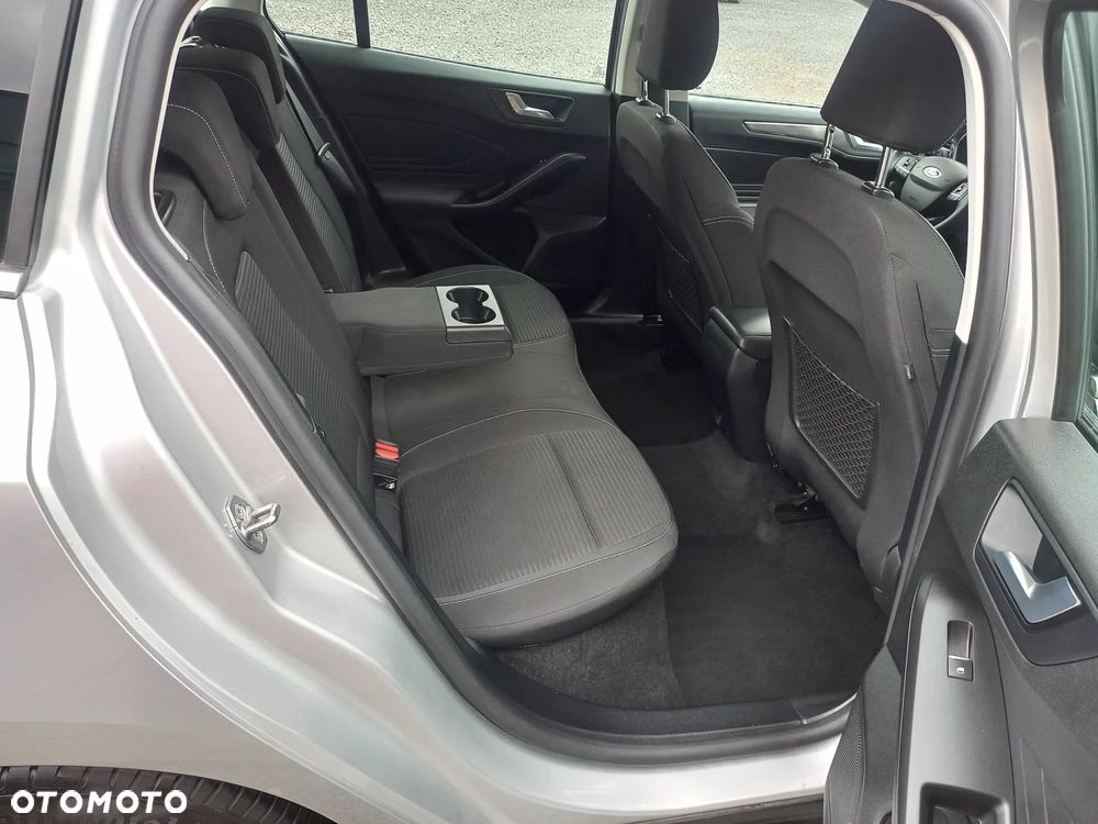Ford Focus 1.5 EcoBlue STart-Stopp-System TITANIUM - 19