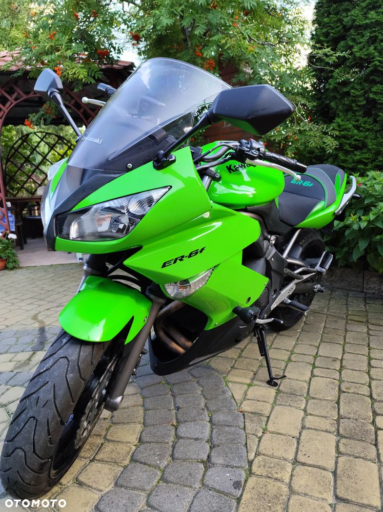 Kawasaki ER - 1