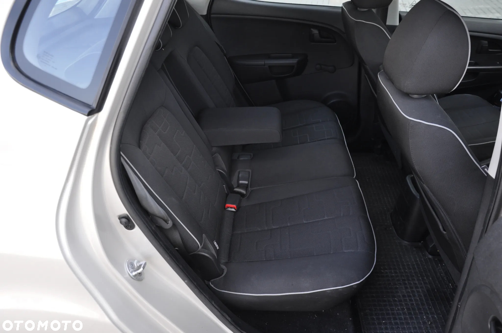 Kia Venga 1.4 Business Line - 15