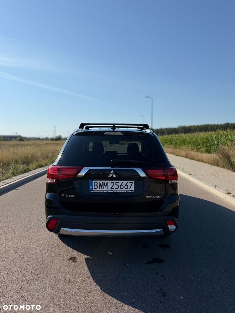 Mitsubishi Outlander 2.2 DID Intense + 4WD - 10