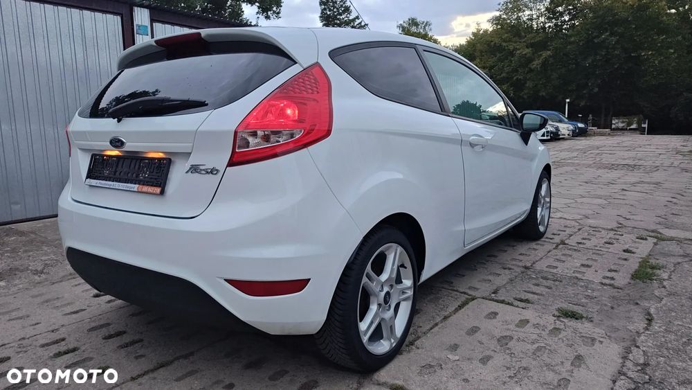 Ford Fiesta 1.4 TDCi Champions Edition - 12