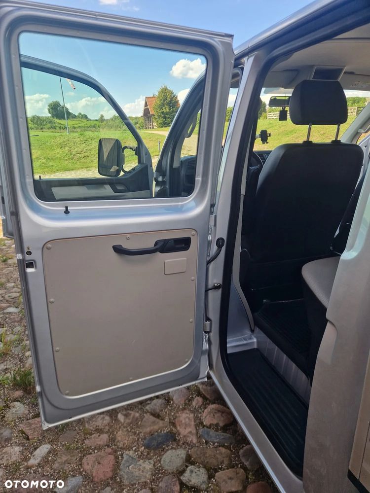 Volkswagen Transporter - 10