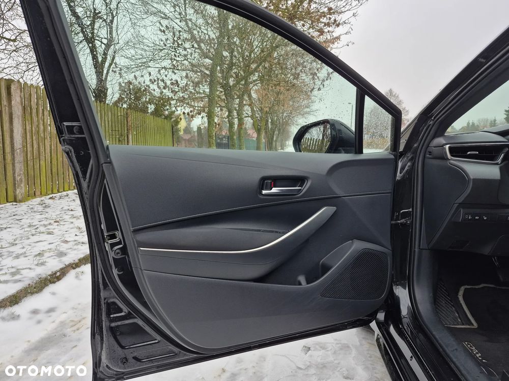 Toyota Corolla 2.0 Hybrid Comfort - 13