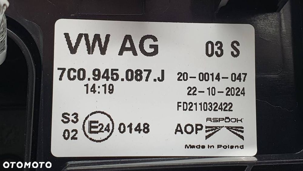 LAMPKA ŚWIATŁO STOP KAMERA COFANIA VW CRAFTER II 7C0971702 7C0945087J 2025 - 6