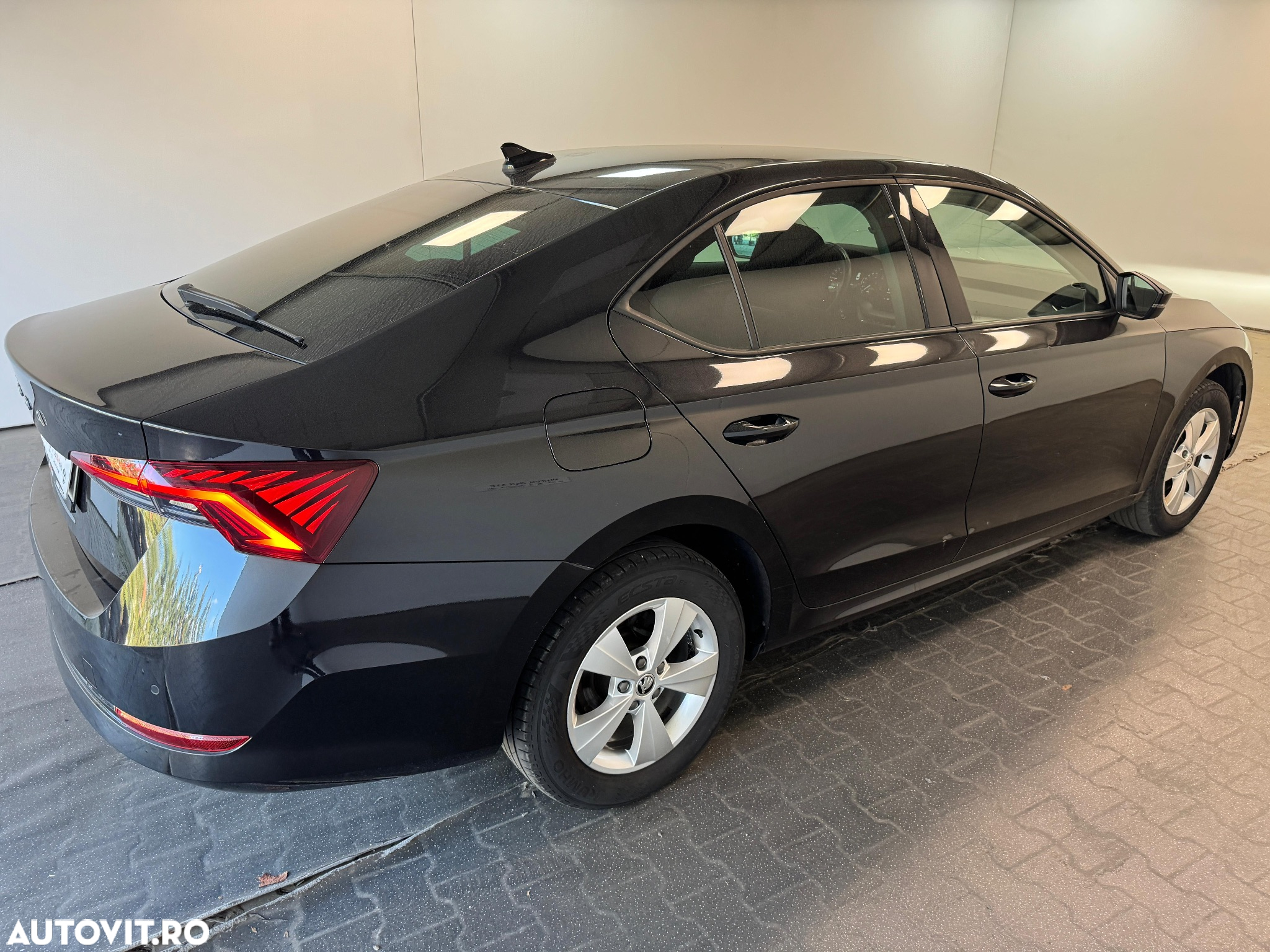 Skoda Octavia 2.0 TDI DSG Ambition - 8