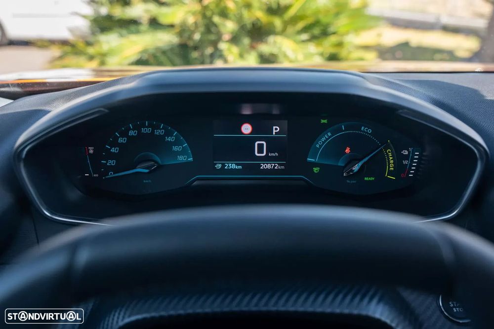 Peugeot e-2008 - 9